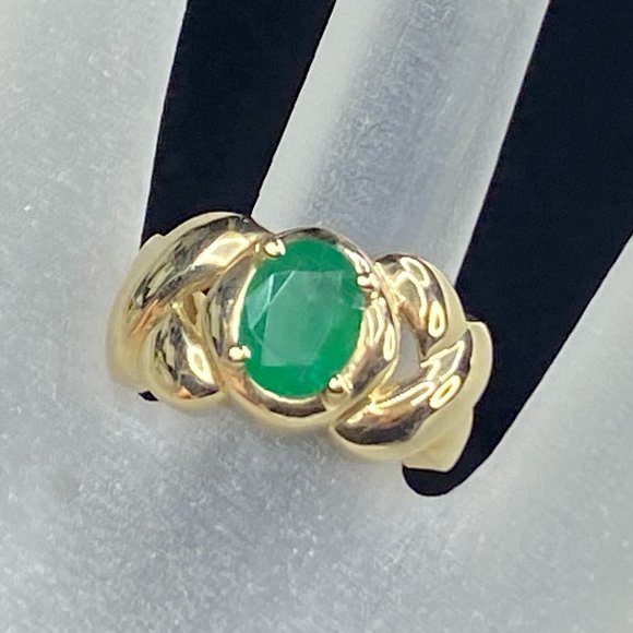 10K yellow gold Oval cut Emerald ring s6